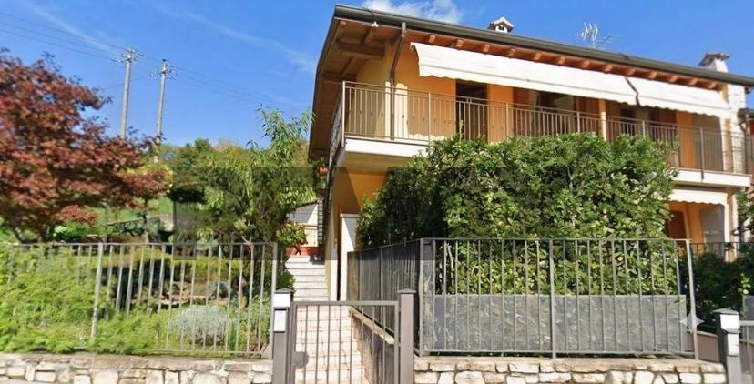 Trilocale, Caprino Bergamasco