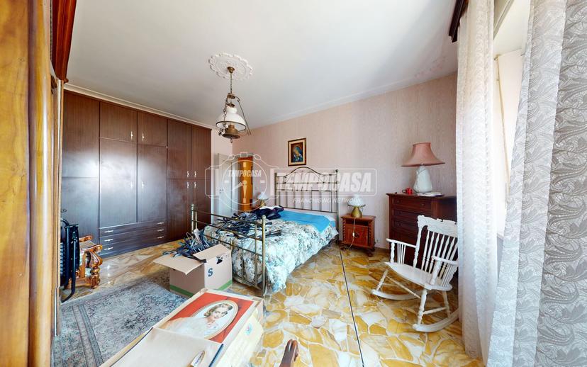 Quadrilocale in Via Volturno 27, Bra