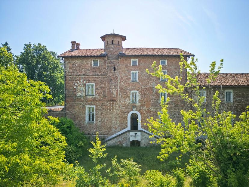 Casale in Via al Castello 4, Dusino San Michele — foto 3 di 5