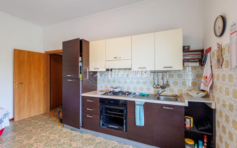 Trilocale in Viale Europa Unita 66, Tizzano Val Parma — foto 2 di 5