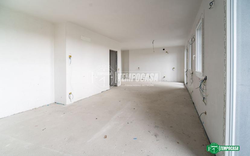 Trilocale in Via Achille Grandi 14/19, Triuggio