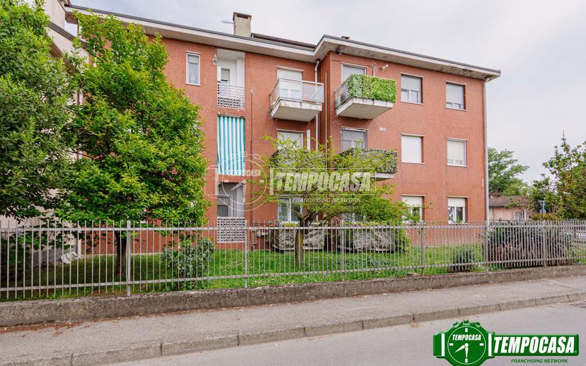 Trilocale in Via Giacomo Leopardi, Belgioioso