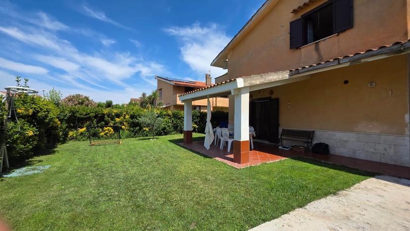 Villa bifamiliare, Tarquinia