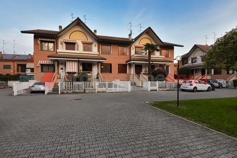 Villa a schiera in Via Magenta 2, Paderno Dugnano — foto 5 di 5