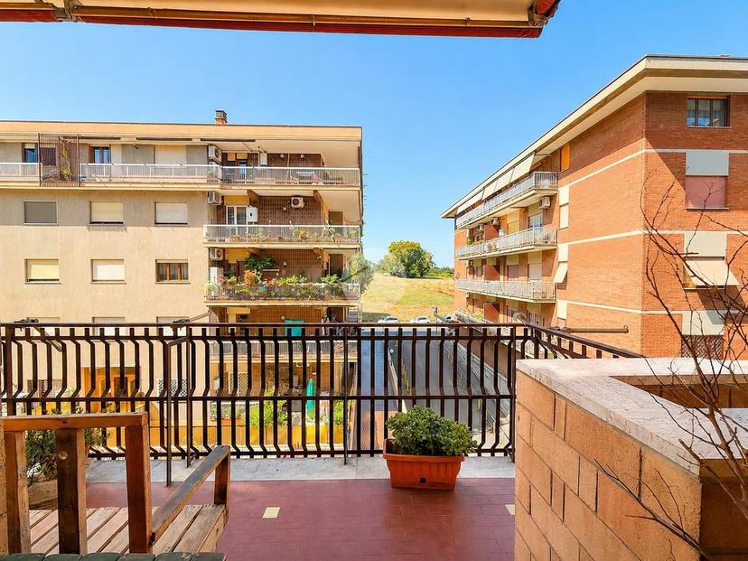 Quadrilocale in Via Franco Bartoloni 00, Roma