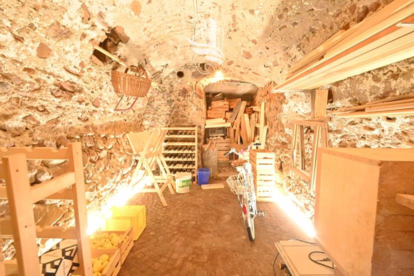 Trilocale in Piazza Hans Weber Tyrol, Appiano sulla strada del vino — foto 3 di 5