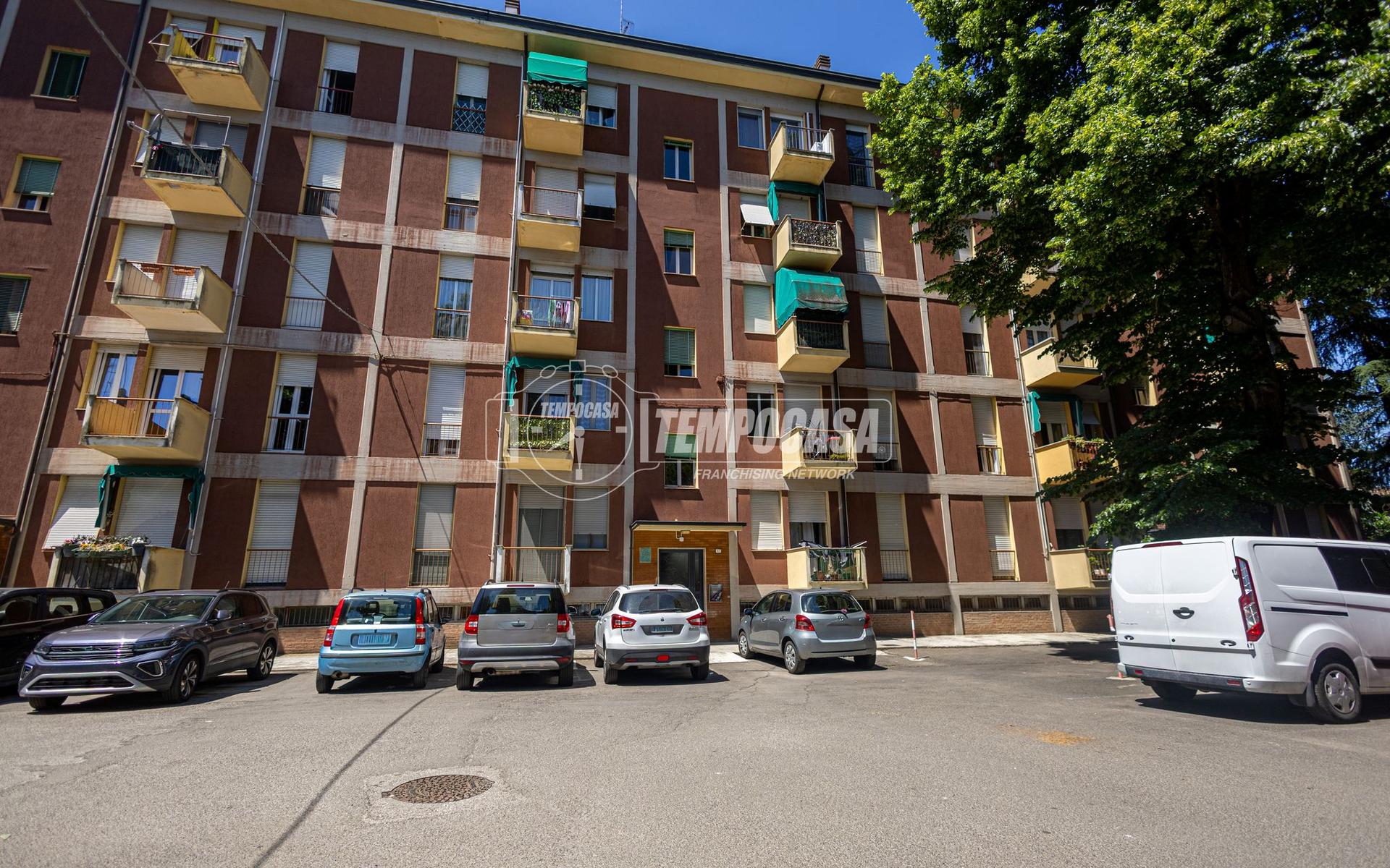 Trilocale in Via Monte Prampa, Reggio nell'Emilia