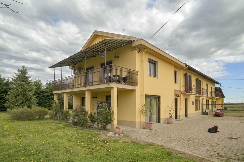 Rustico in Via Poirino, Carmagnola — foto 3 di 5