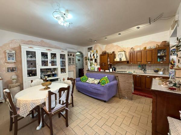 Bilocale in Via Roma 27, Capodimonte — foto 3 di 5