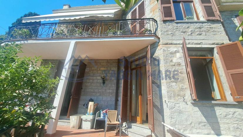 Villa a schiera in Via Cesare Balbo, Bordighera — foto 3 di 5