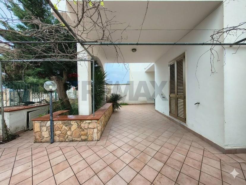 Casa indipendente in Via a.J. Ayer 1, Porto Cesareo — foto 4 di 5