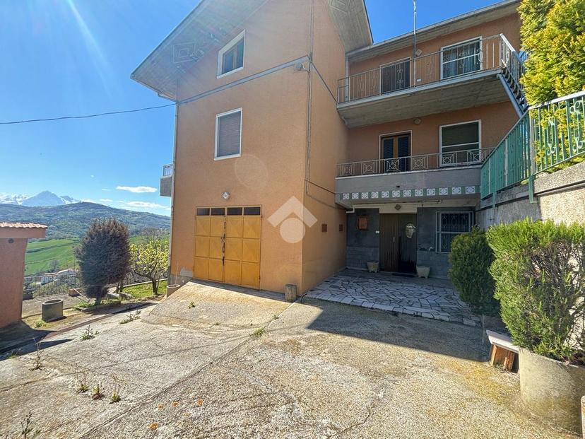 Casa indipendente in Contrada Petrilli Basso 28, Cellino Attanasio — foto 2 di 5