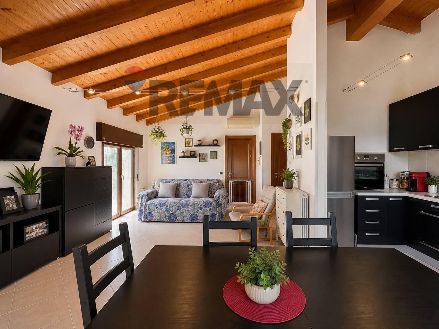 Villa in Via Don Luigi Sterzi 2, Castelvetro Piacentino