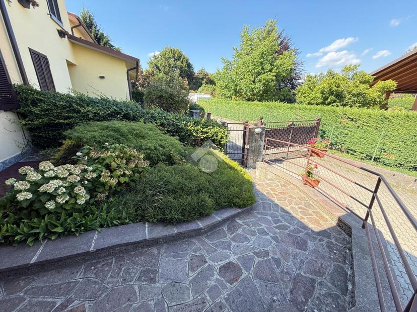 Villa in Via Privata Garibaldi 19, Calco — foto 2 di 5