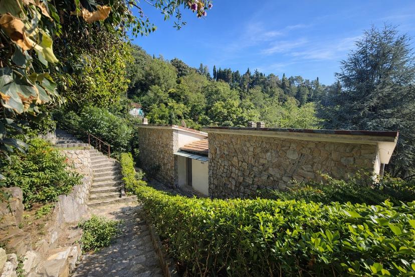Villa in Via Sarzanese , Camaiore
