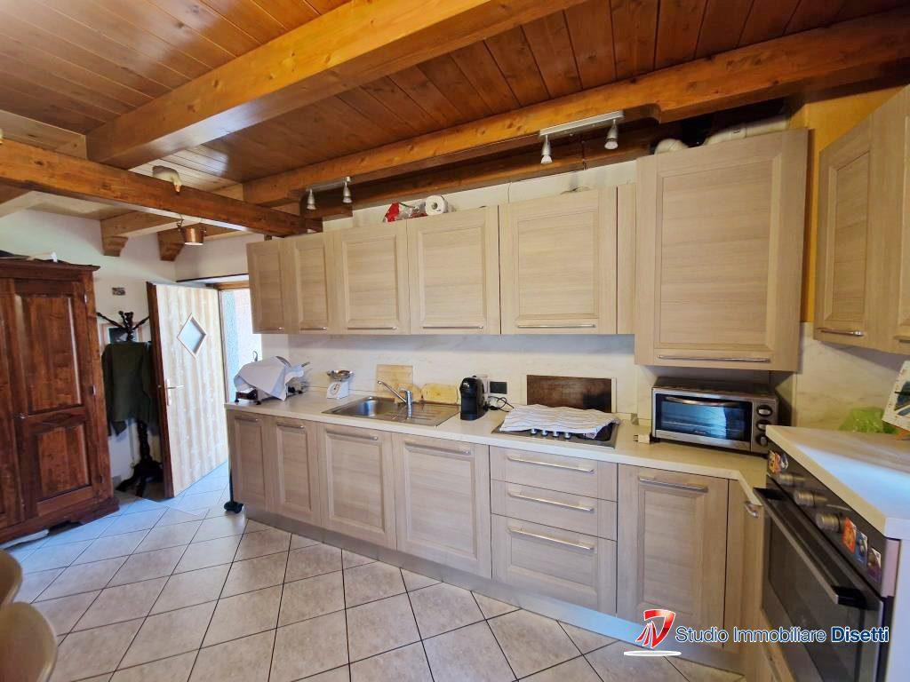Trilocale in Via Bortolo Vidilini 15, Edolo