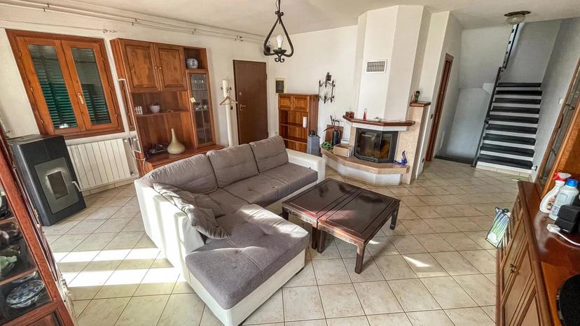 Casa indipendente in Via Ciappin, 70, Ventimiglia — foto 3 di 5