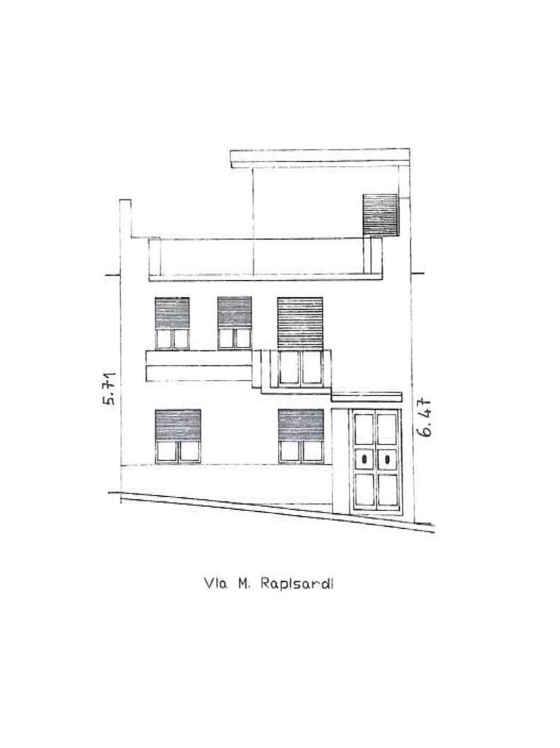 Casa indipendente in Via Mario Rapisarda, Carlentini