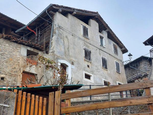 Terratetto unifamiliare in Via Belmonte, Valvestino