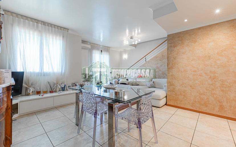 Appartamento in Via Sandro Pertini 13, Vimercate — foto 2 di 5