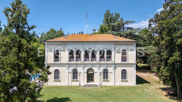 Villa in Via Ravenna 397, Ferrara