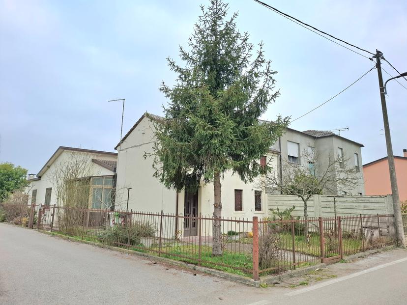 Villa a schiera in Via Cà Matte 27, Rovigo — foto 3 di 5