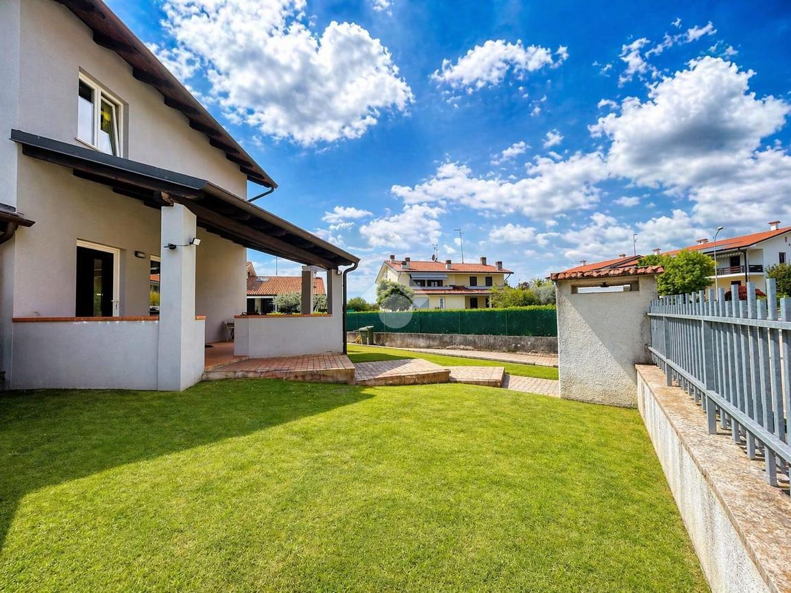 Villa in Via Armando Diaz 46, Castelnuovo del Garda