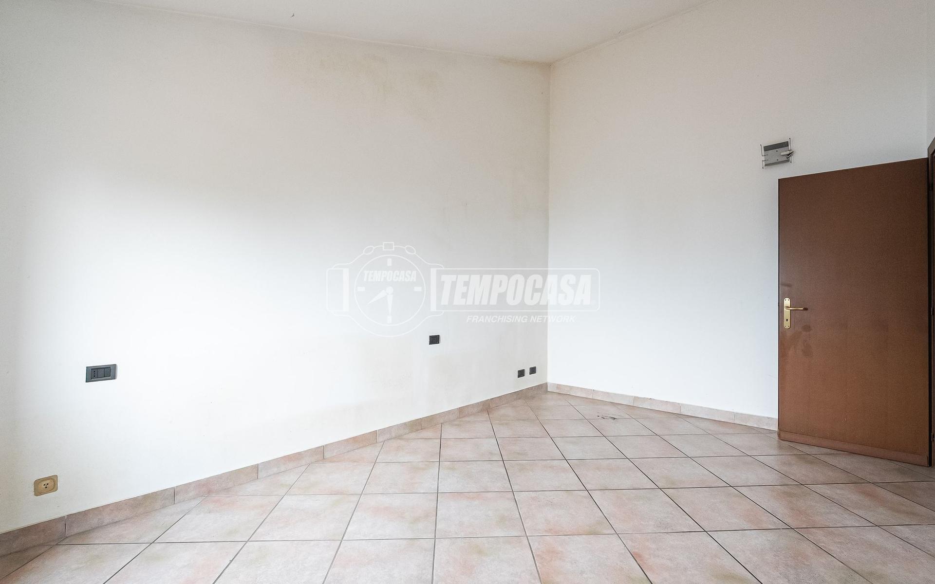 Bilocale in Via Pospagliaro 4, Bosisio Parini