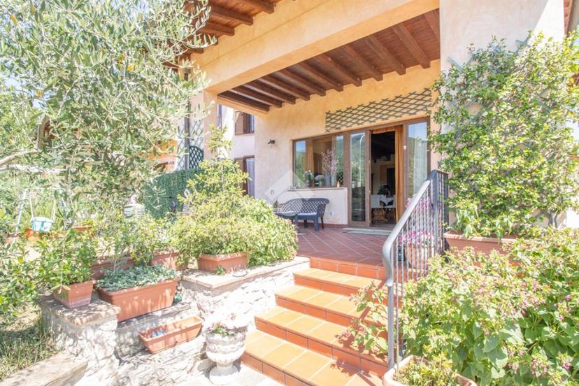 Villa in Via Ettore Franceschini 4, Contigliano