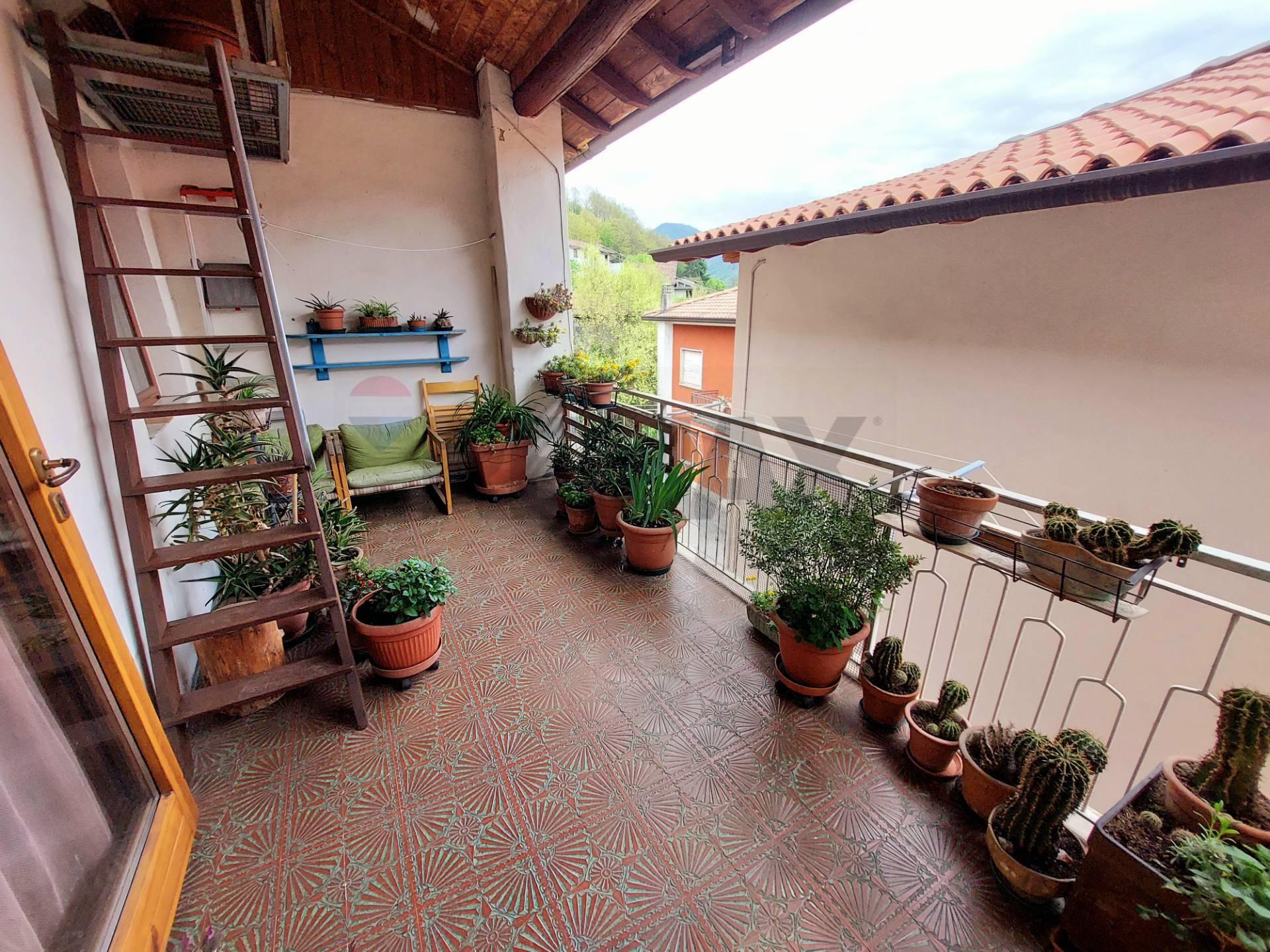 Casa indipendente, Endine Gaiano