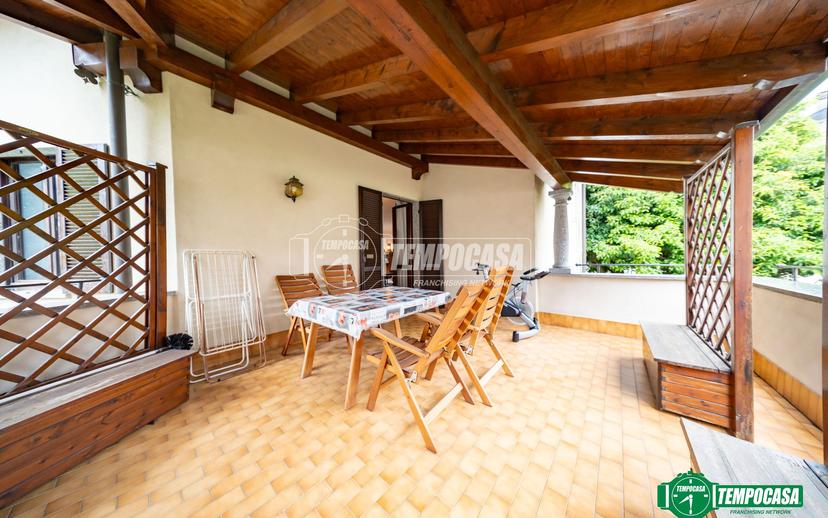 Appartamento in Via Vincenzo De Vit 30, Stresa — foto 5 di 5