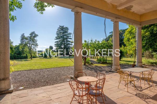 Villa in Via Cantù, Casnate con Bernate