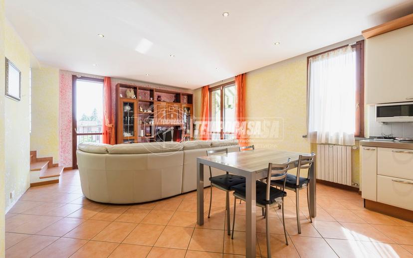 Quadrilocale in Via XXV Aprile 3, Casalgrande — foto 3 di 5