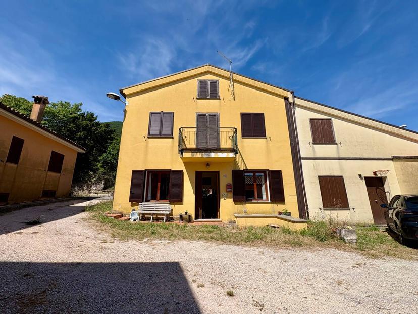 Rustico in Frazione Cupo 30, Fabriano — foto 4 di 5