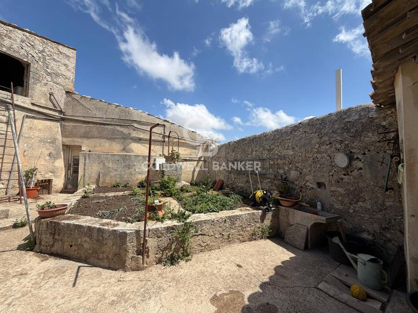 Casa indipendente in Via Trecentonovantadue Snc, Ragusa — foto 5 di 5