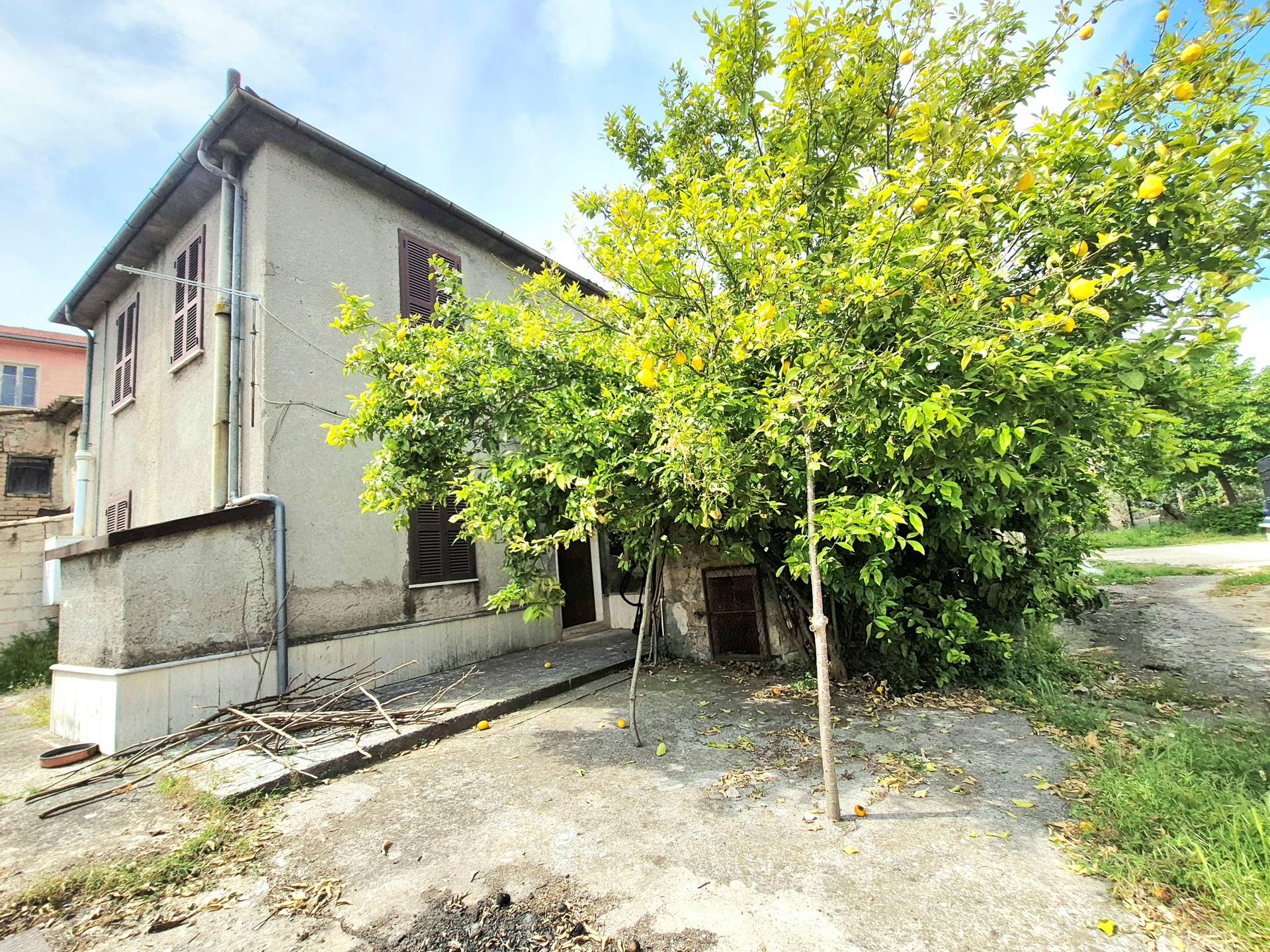 Casa indipendente, Monte San Giovanni Campano
