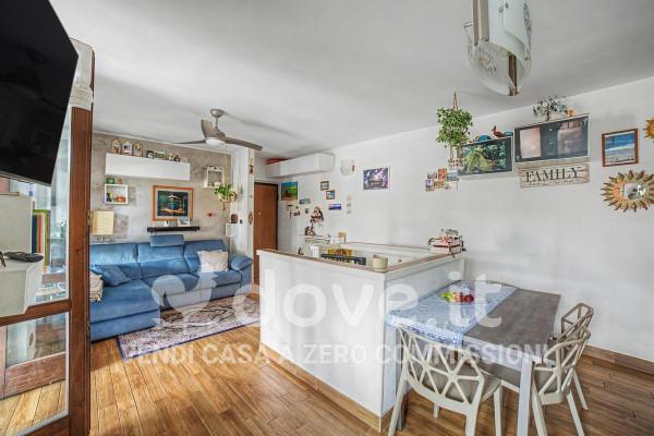 Bilocale in Via Berlinguer 12, Trezzano Rosa — foto 4 di 5