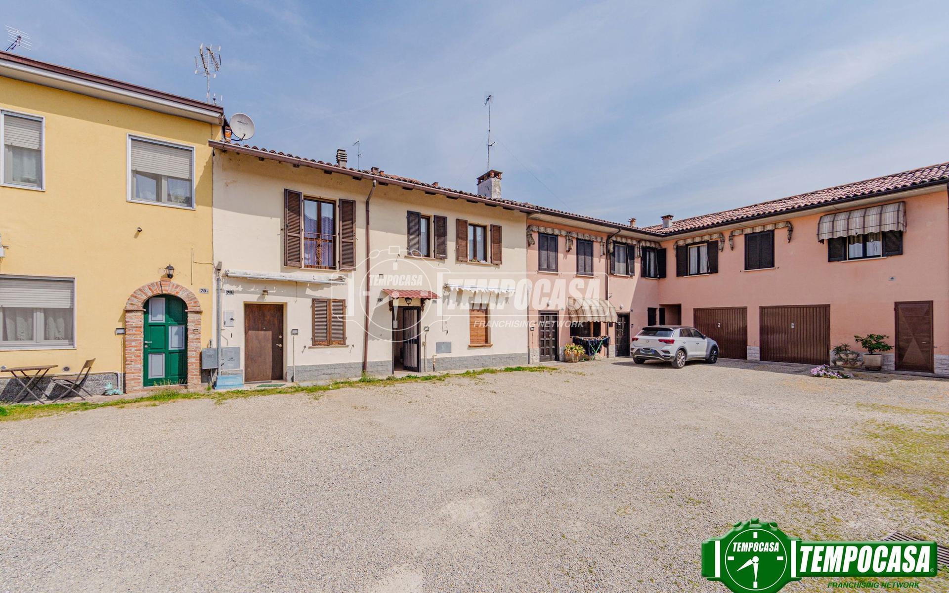 Trilocale in Via Giuseppe Garibaldi, Belgioioso