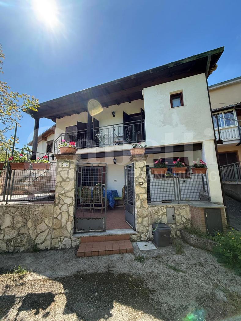 Casa indipendente in Via Ruva Snc, Pescorocchiano — foto 2 di 5