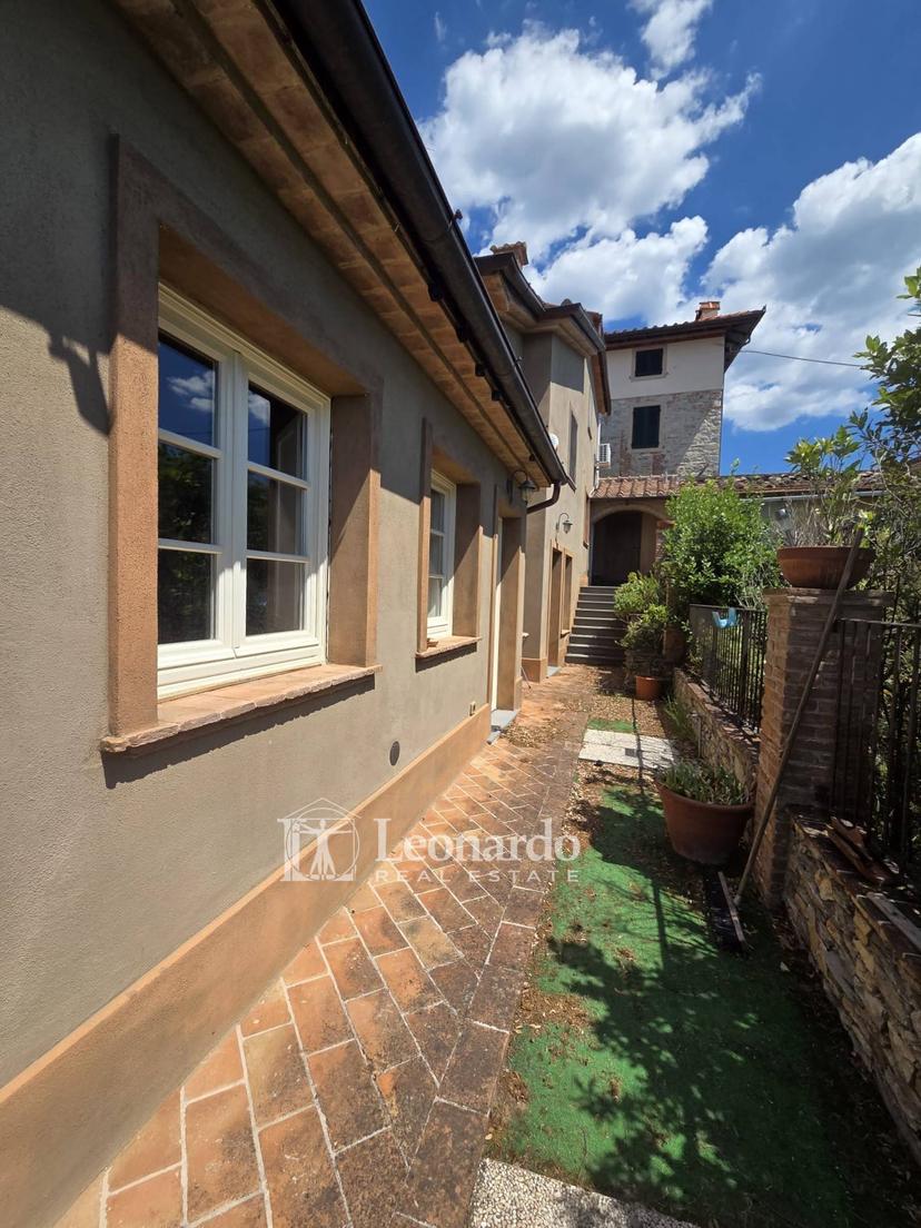 Casa indipendente in Via di Luciano, Massarosa — foto 2 di 5