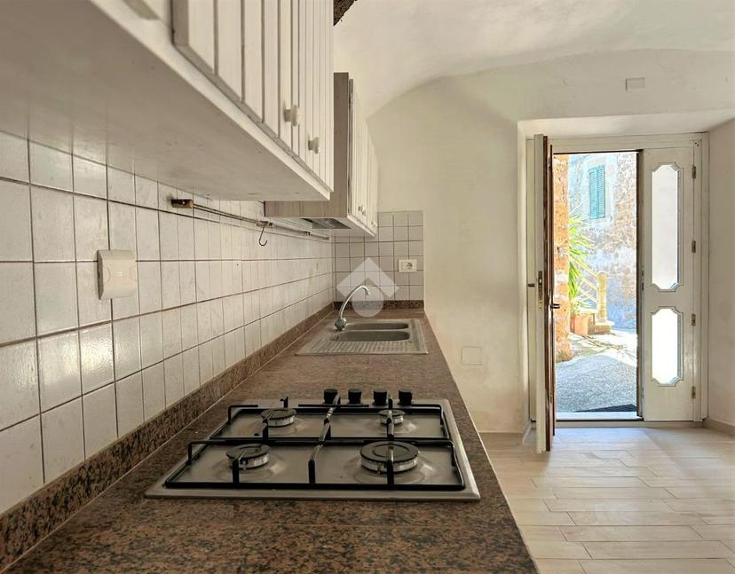 Bilocale in Via Cesare Battisti 58, Farnese — foto 4 di 5
