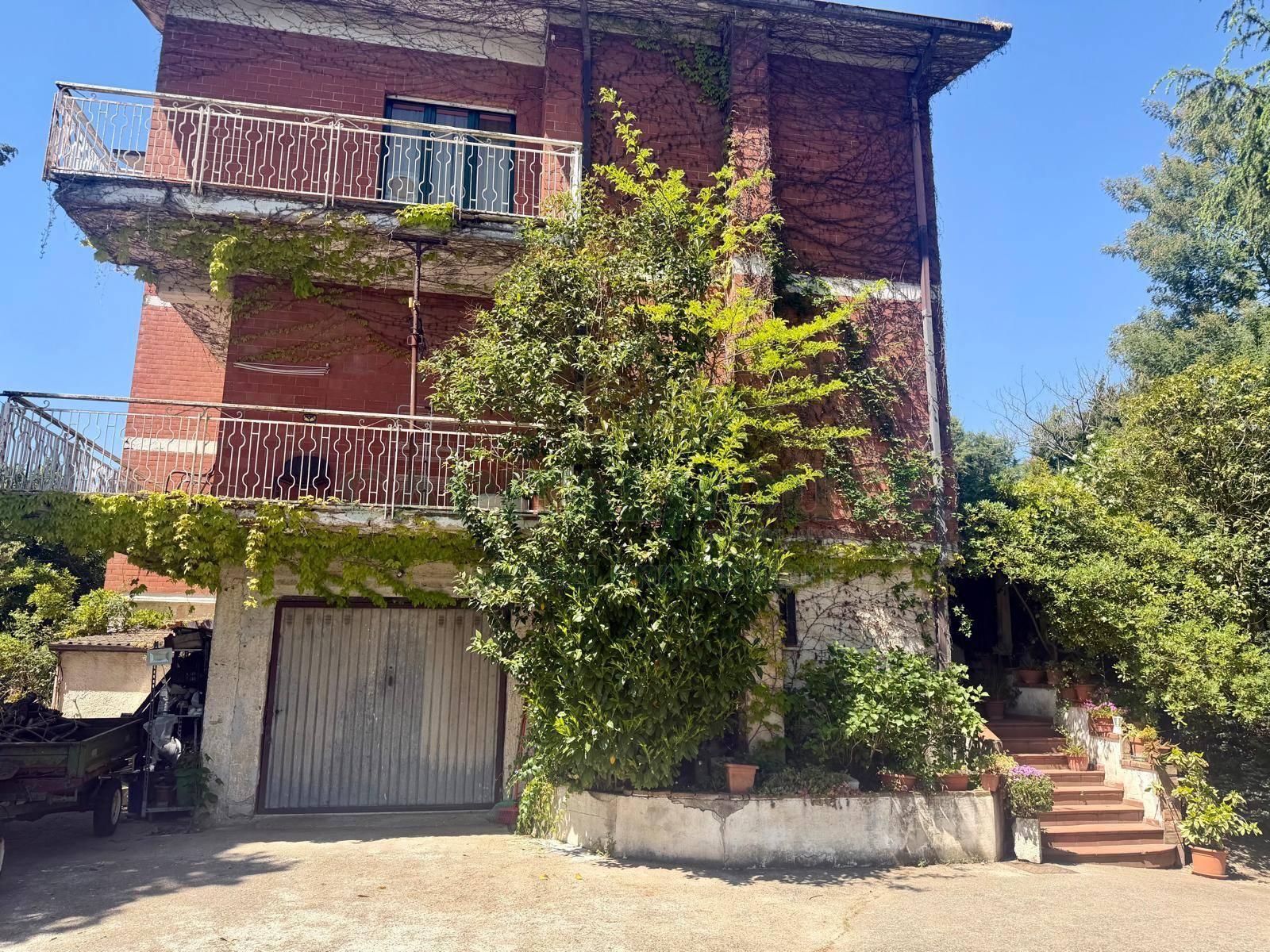 Villa in Via Pennini 37, Avellino