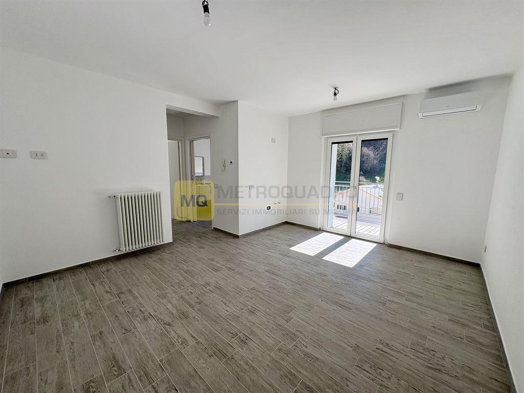 Bilocale in Via Italia, Casargo