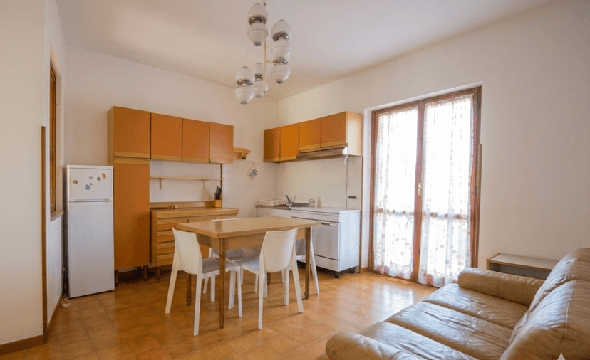 Trilocale in Viale Regina Margherita, 3, Capodimonte — foto 4 di 5
