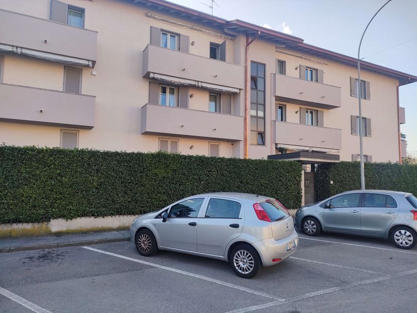 Bilocale in Via Santa Maria Maddalena, Arosio