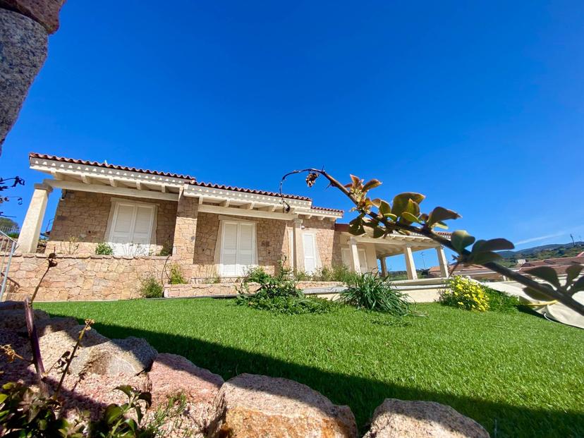 Villa in Isola Rossa, Trinità d'Agultu e Vignola — foto 4 di 5