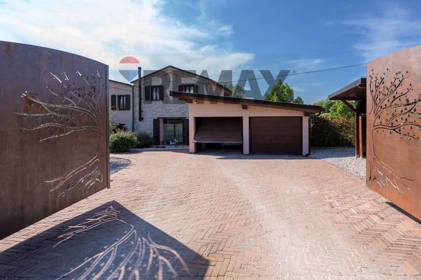 Villa in Fraz. Costa 125, Arcevia — foto 3 di 5