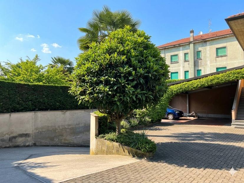 Casa indipendente in Corso Milano 45, Limbiate