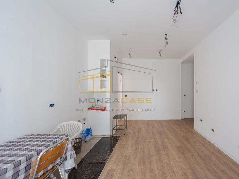 Trilocale in Via Cantore 2, Monza — foto 3 di 5