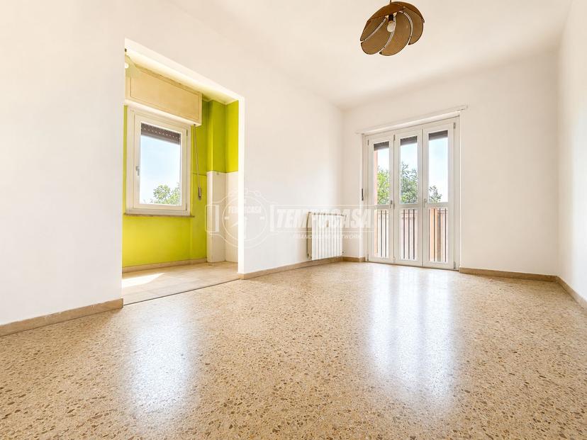 Trilocale in Via Montello, Caluso — foto 3 di 5